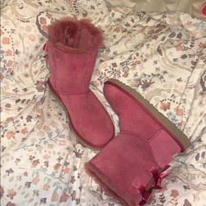 GREAT condition Bailey Bow Uggs
